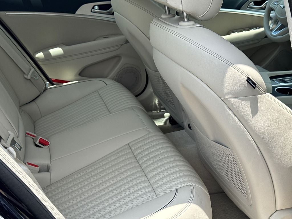 2026 Genesis G70 2.5T Prestige