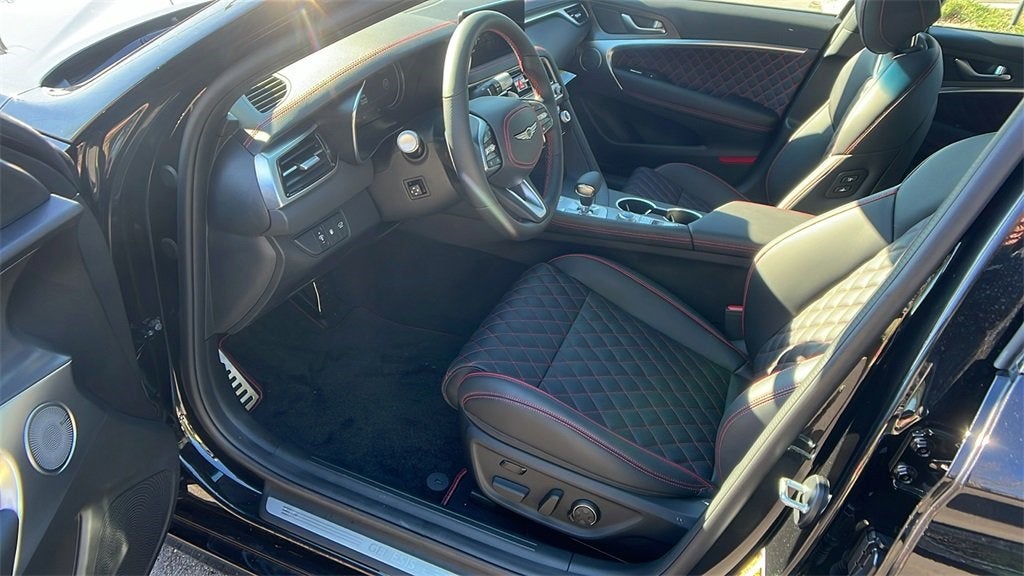2025 Genesis G70 3.3T Sport Advanced