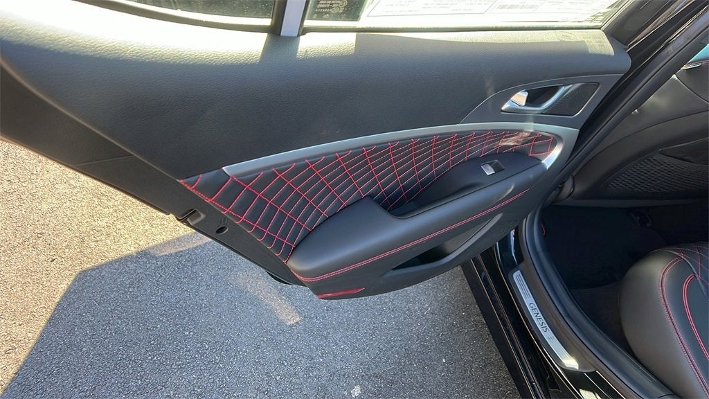 2025 Genesis G70 3.3T Sport Advanced