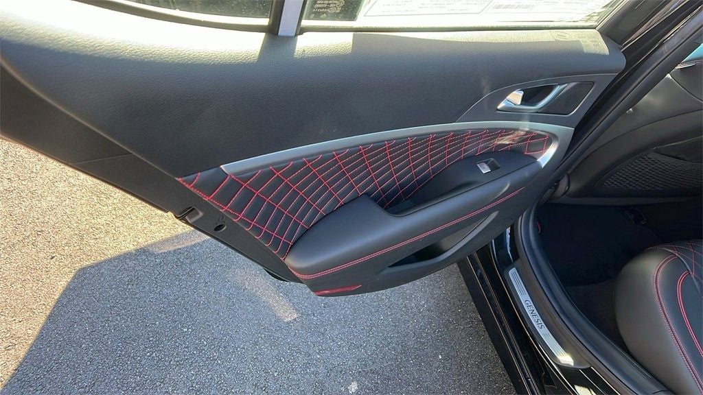 2025 Genesis G70 3.3T Sport Advanced