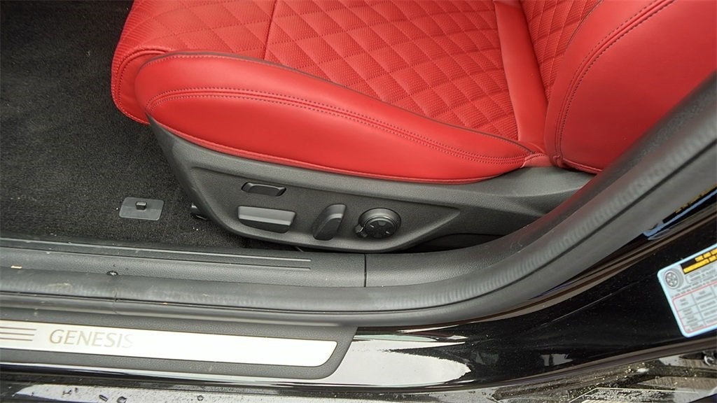 2025 Genesis G70 3.3T Sport Advanced