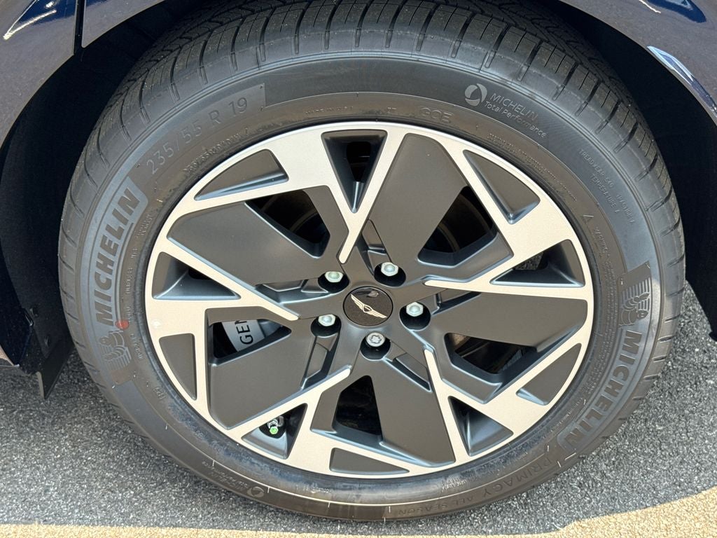 2026 Genesis GV60 STANDARD