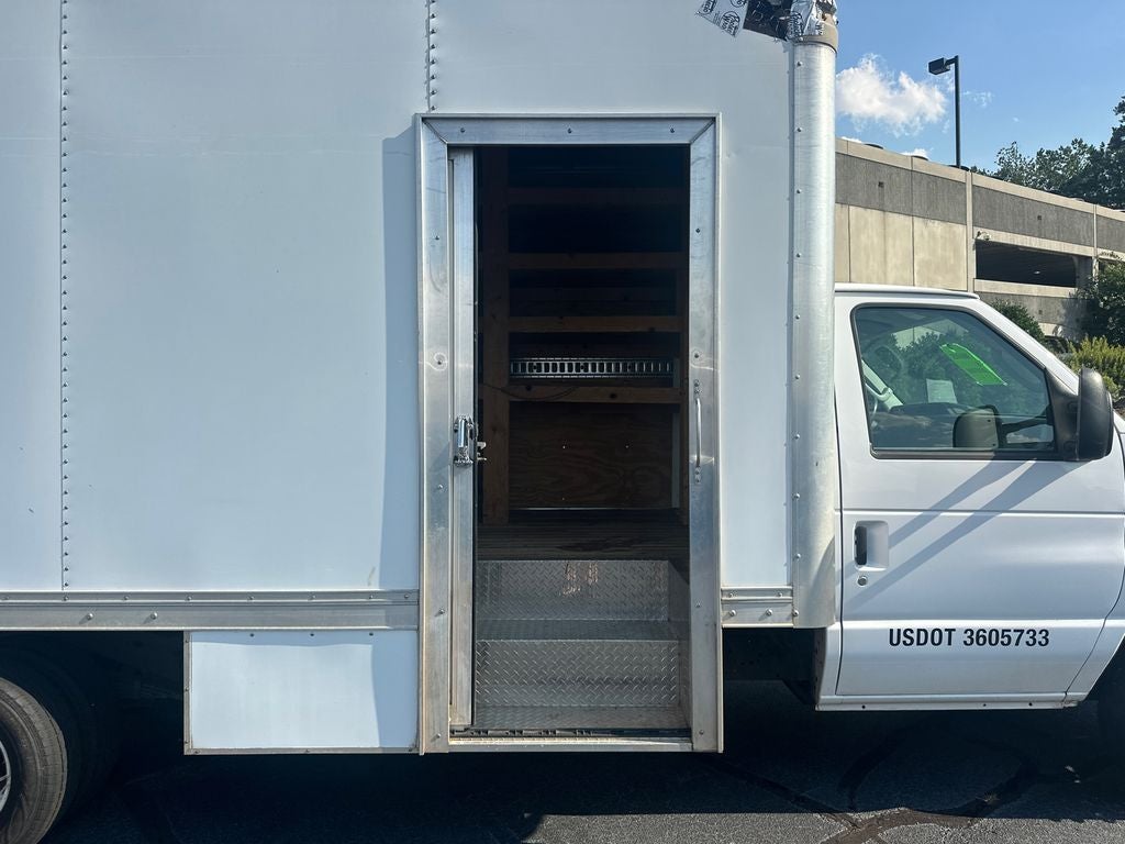 2019 Ford E-450SD Base