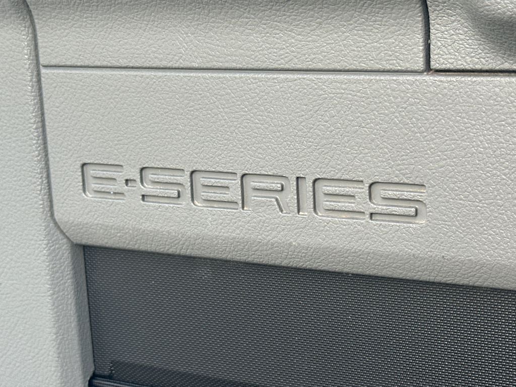 2019 Ford E-450SD Base