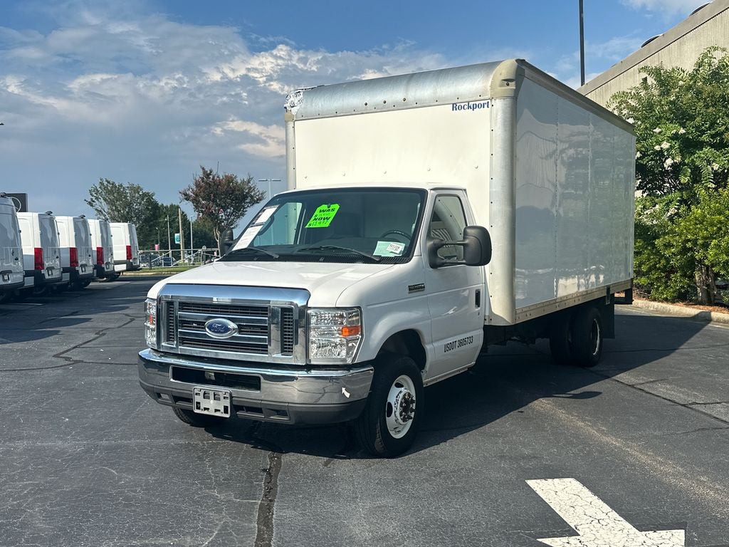 2019 Ford E-450SD Base