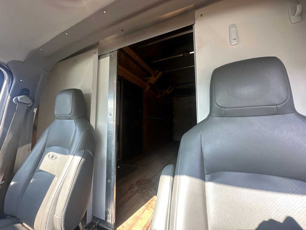 2019 Ford E-450SD Base