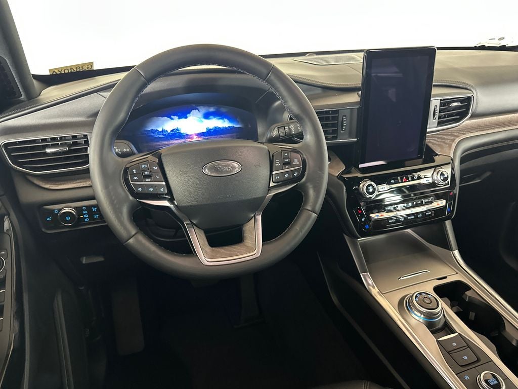 2022 Ford Explorer Platinum