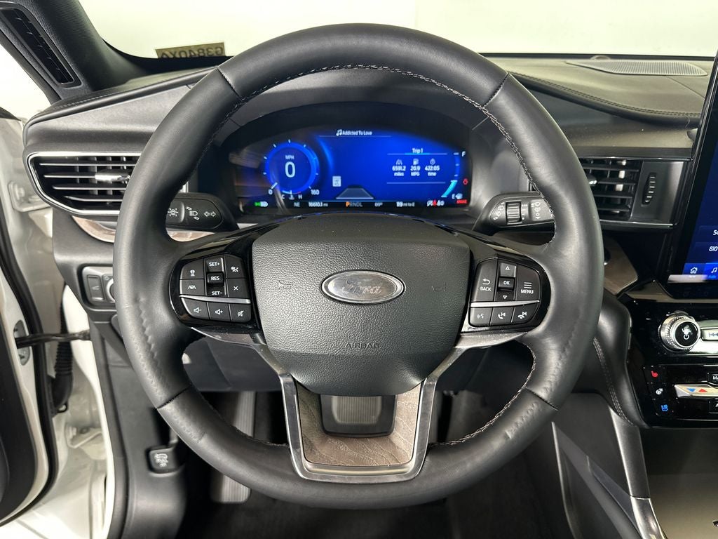 2022 Ford Explorer Platinum