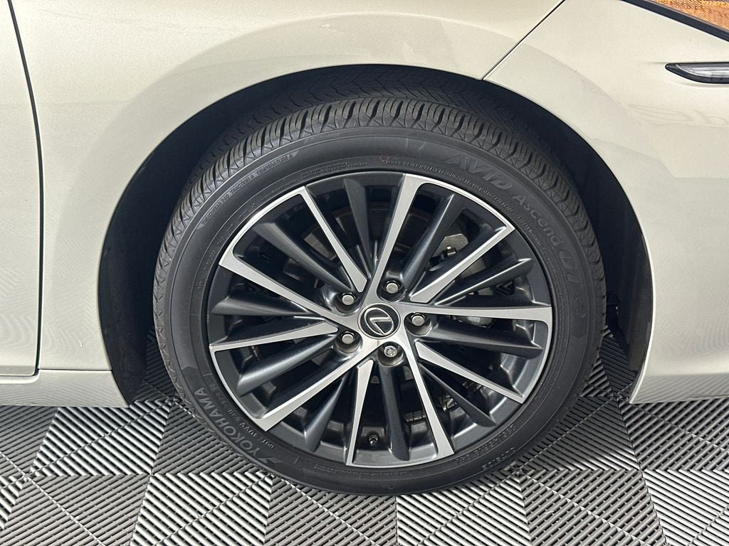 2023 Lexus ES 350
