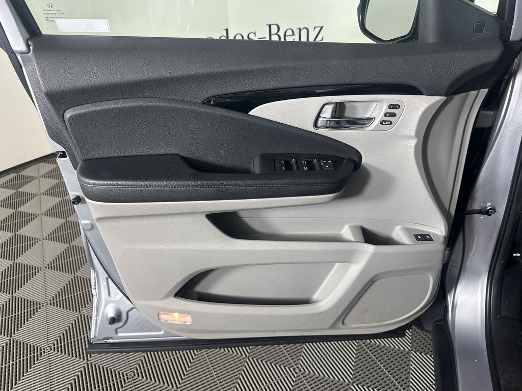 2022 Honda Pilot Touring 7 Passenger