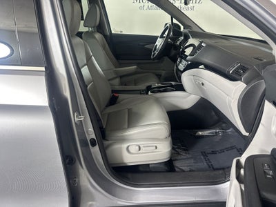 2022 Honda Pilot Touring 7 Passenger