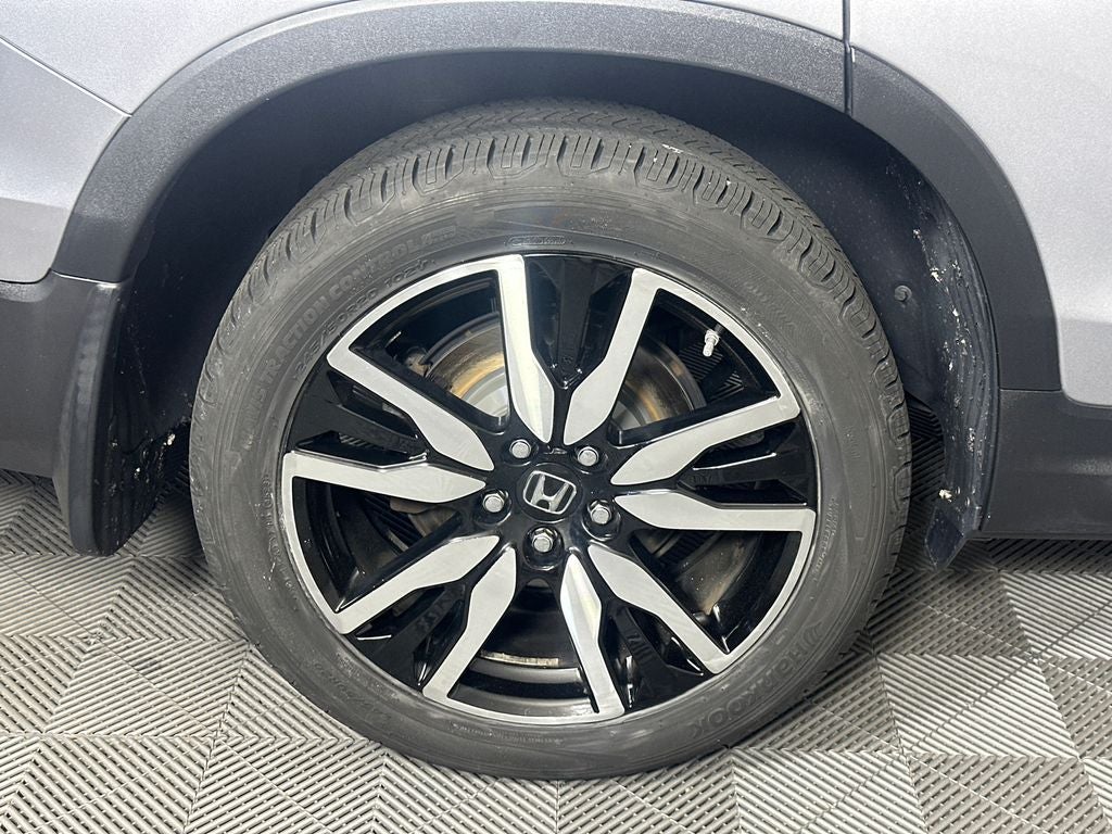 2022 Honda Pilot Touring 7 Passenger