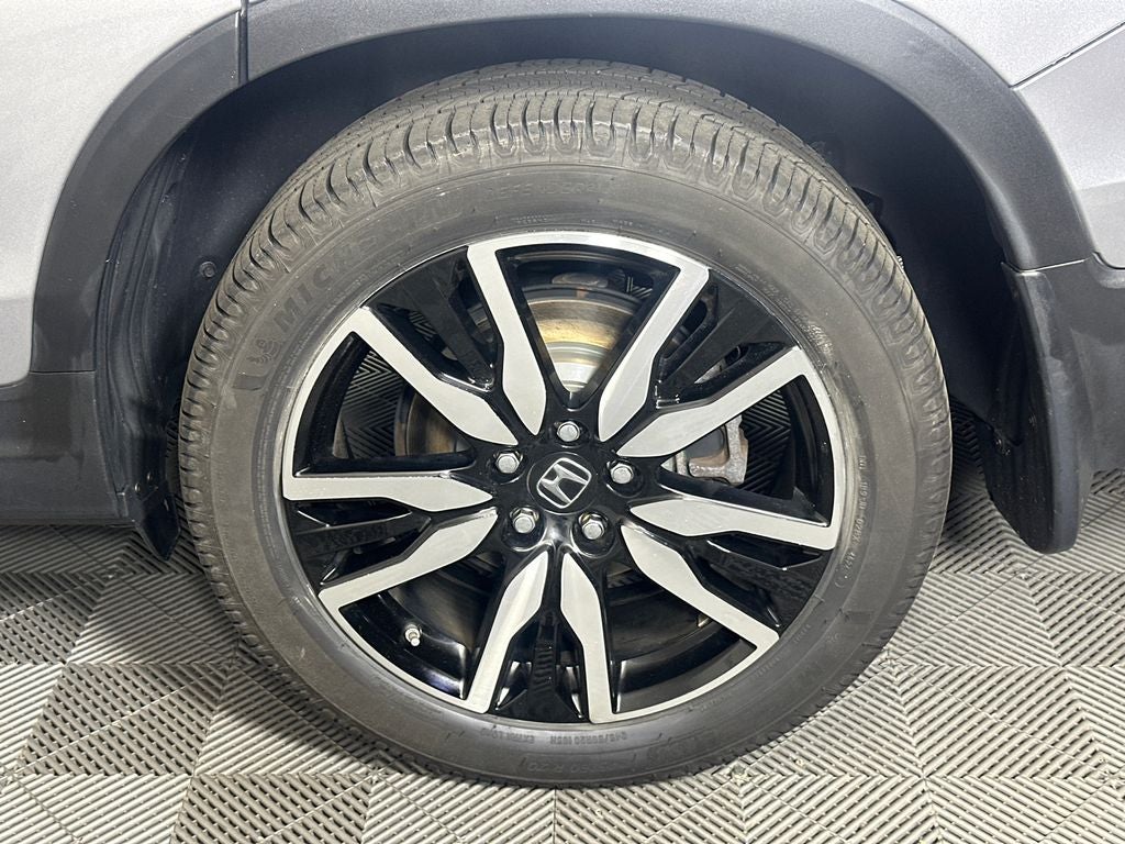 2022 Honda Pilot Touring 7 Passenger