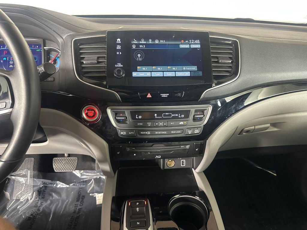 2022 Honda Pilot Touring 7 Passenger