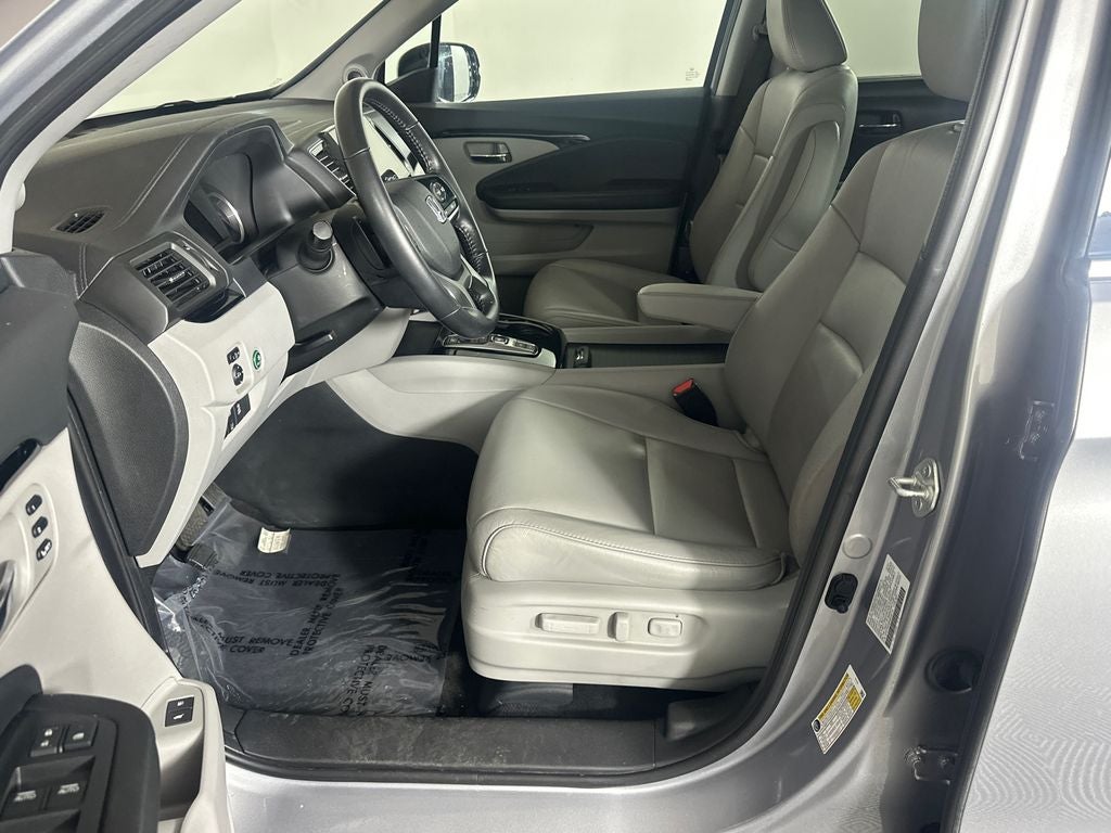 2022 Honda Pilot Touring 7 Passenger