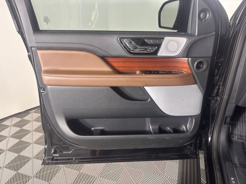 2024 Lincoln Navigator L Reserve