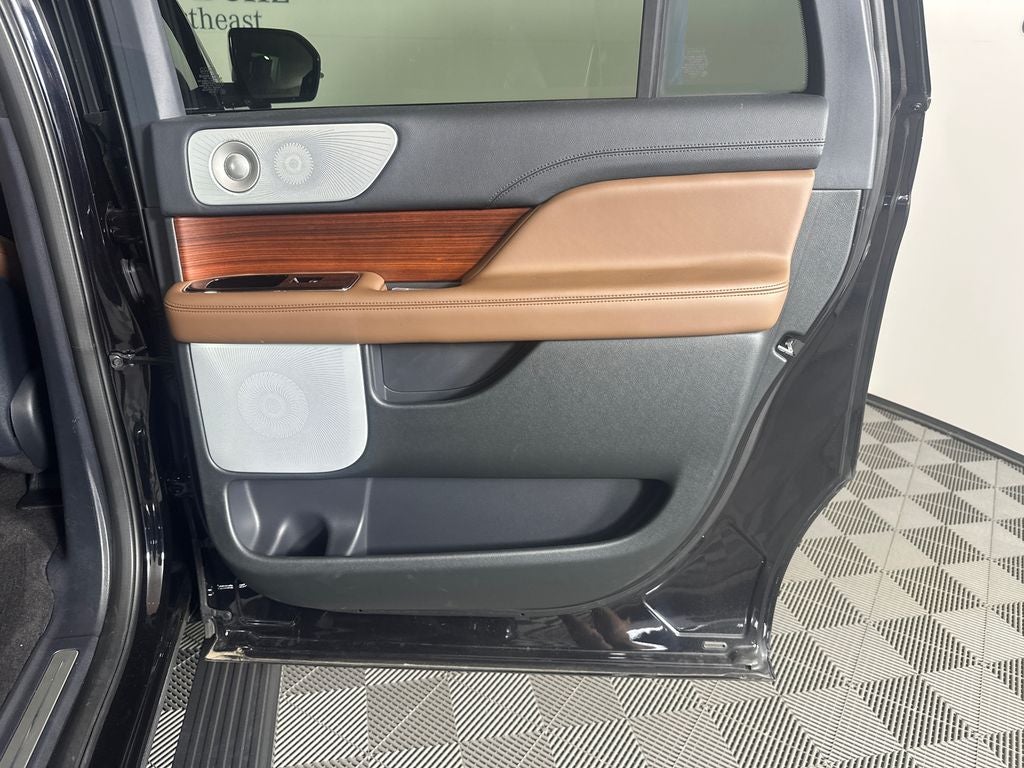 2024 Lincoln Navigator L Reserve