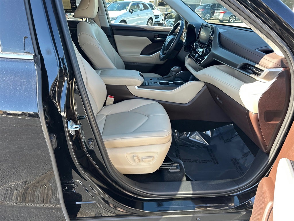 2021 Toyota Highlander Hybrid XLE