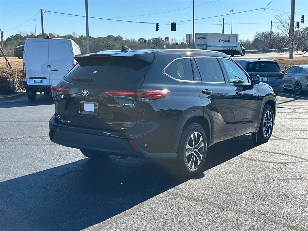 2021 Toyota Highlander Hybrid XLE
