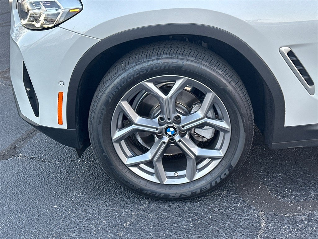 2024 BMW X4 xDrive30i