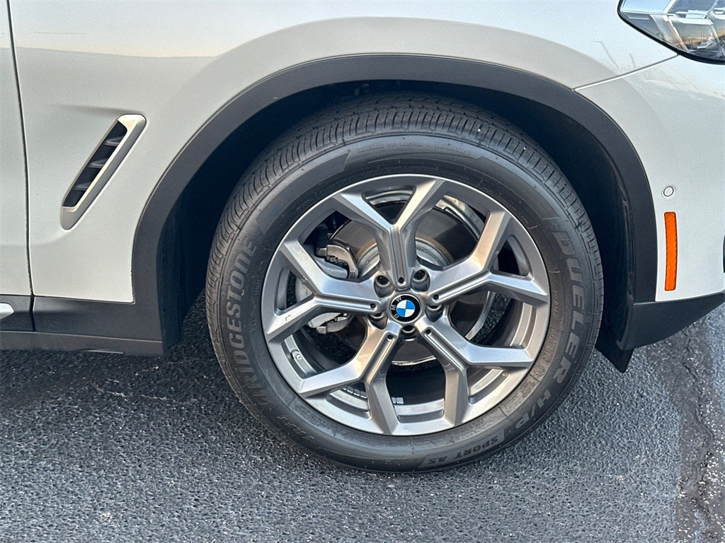 2024 BMW X4 xDrive30i