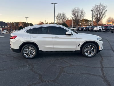 2024 BMW X4 xDrive30i