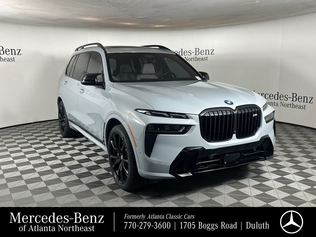 2024 BMW X7 M60i