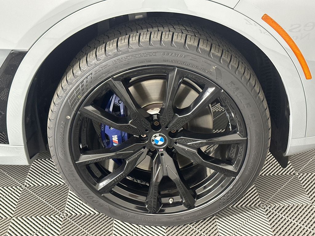 2024 BMW X7 M60i