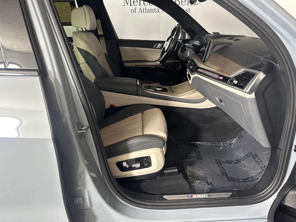 2024 BMW X7 M60i
