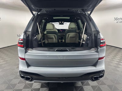 2024 BMW X7 M60i