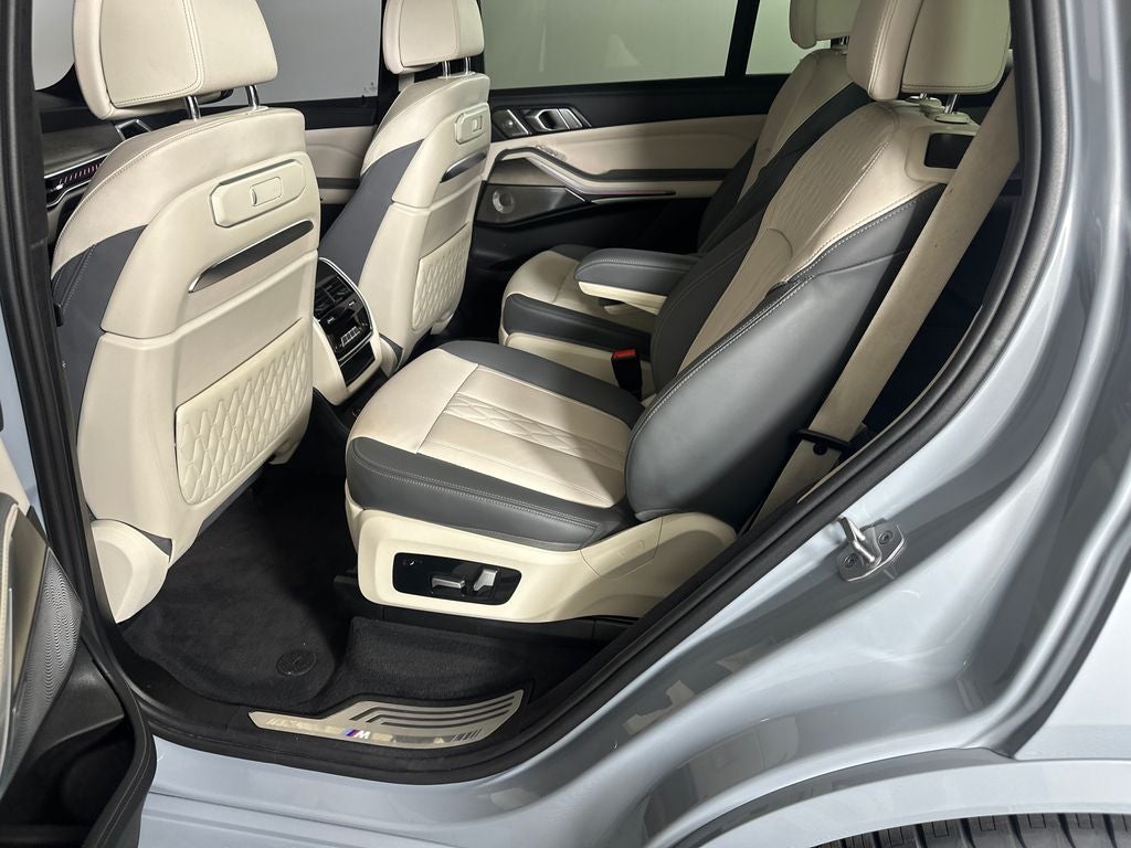 2024 BMW X7 M60i