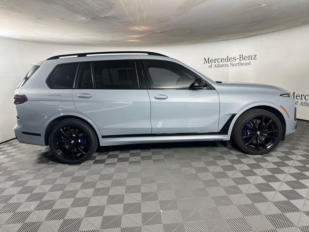 2024 BMW X7 M60i