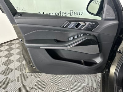 2025 BMW X7 M60i