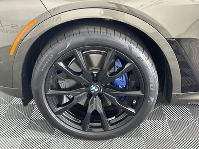 2025 BMW X7 M60i