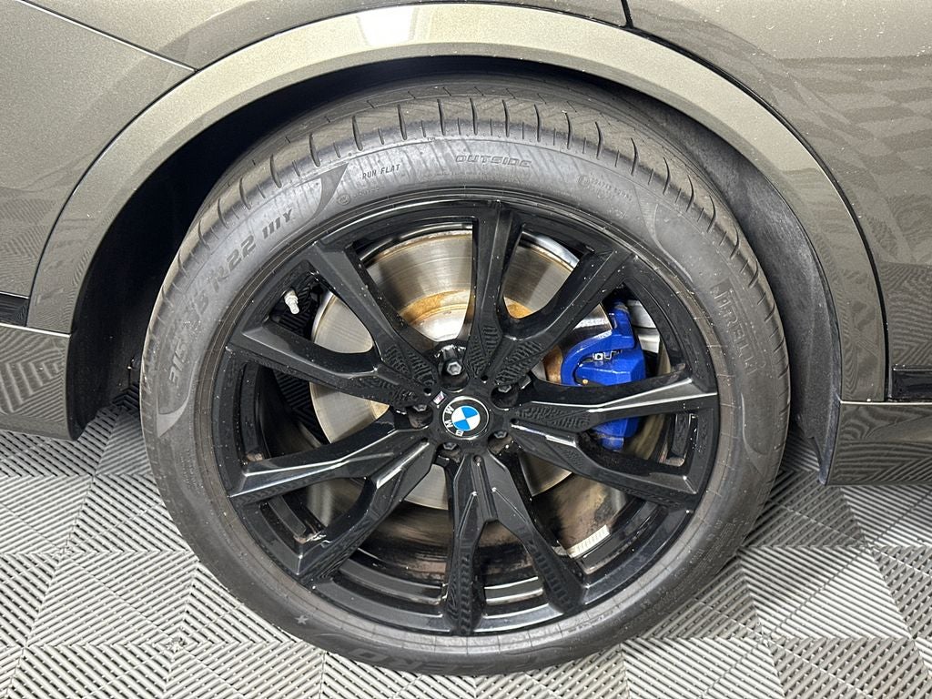 2025 BMW X7 M60i
