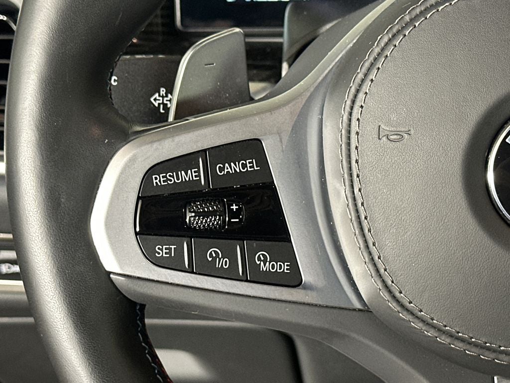 2025 BMW X7 M60i
