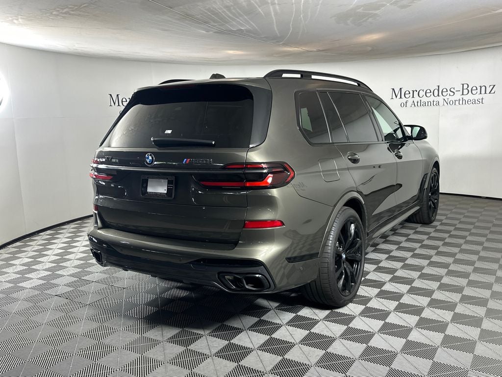 2025 BMW X7 M60i
