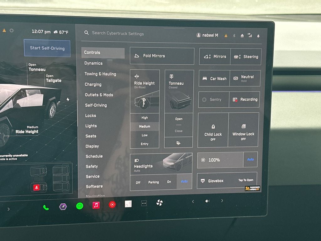 2024 Tesla Cybertruck Base