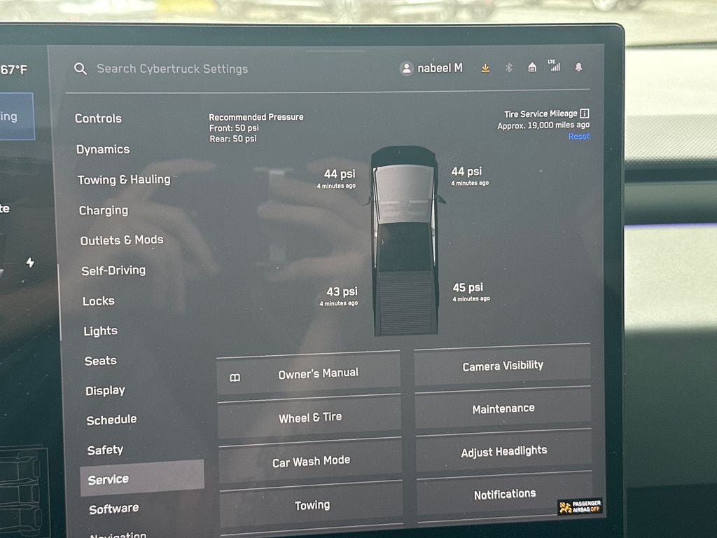 2024 Tesla Cybertruck Base