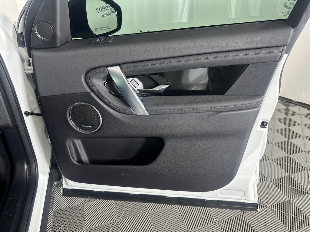 2025 Land Rover Discovery Sport S