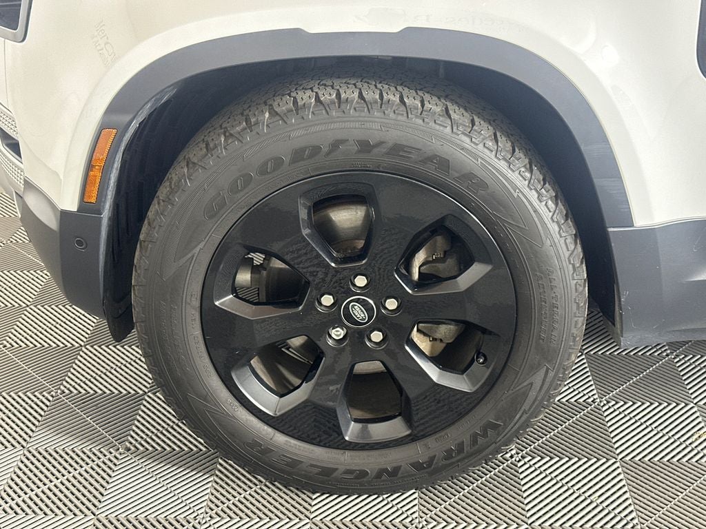 2022 Land Rover Defender 110 Standard