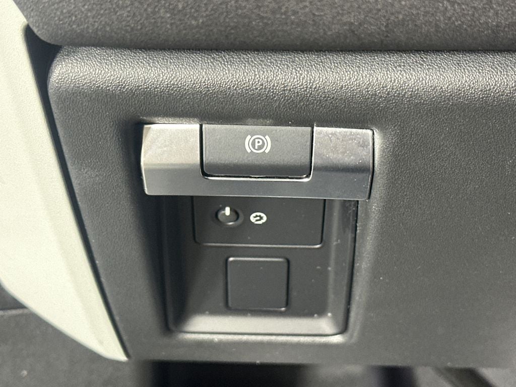 2022 Land Rover Defender 110 Standard
