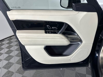 2023 Land Rover Range Rover SE