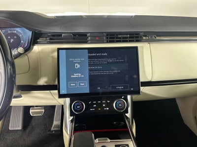 2023 Land Rover Range Rover SE