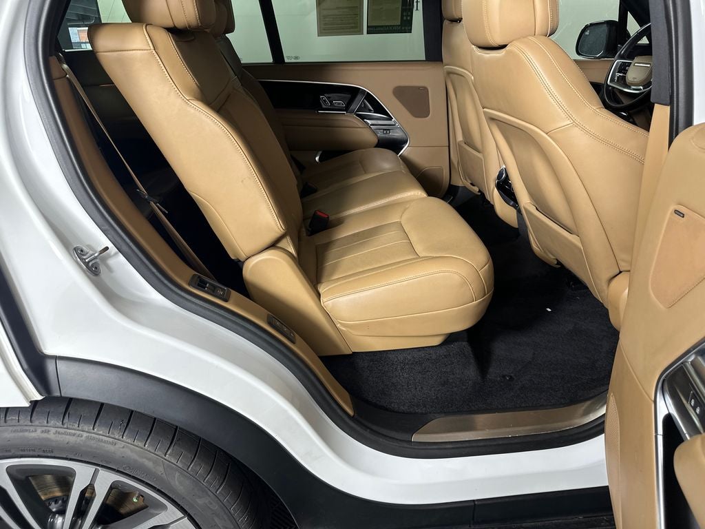 2023 Land Rover Range Rover SE LWB