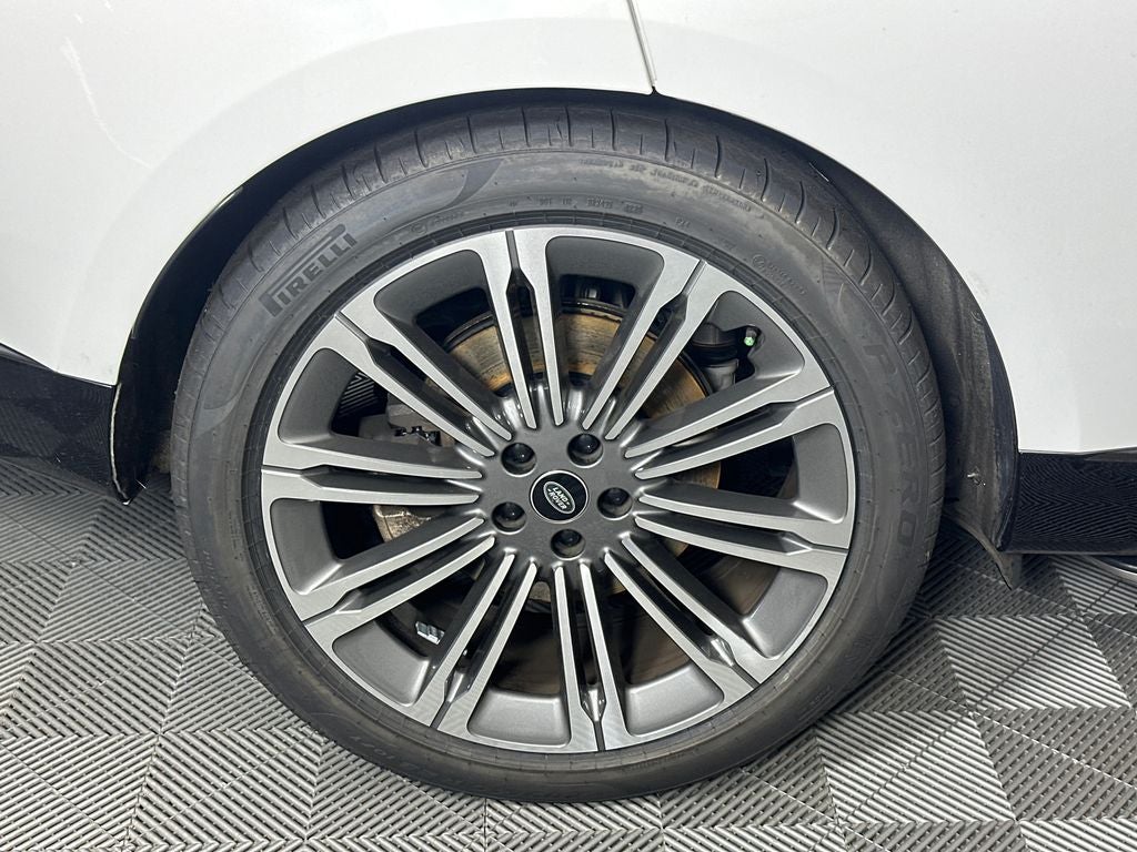 2023 Land Rover Range Rover SE LWB