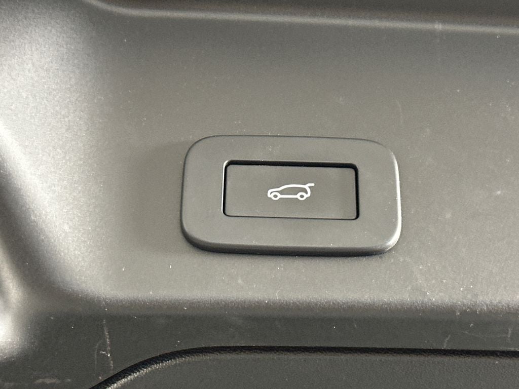 2023 Land Rover Range Rover Evoque R-Dynamic SE
