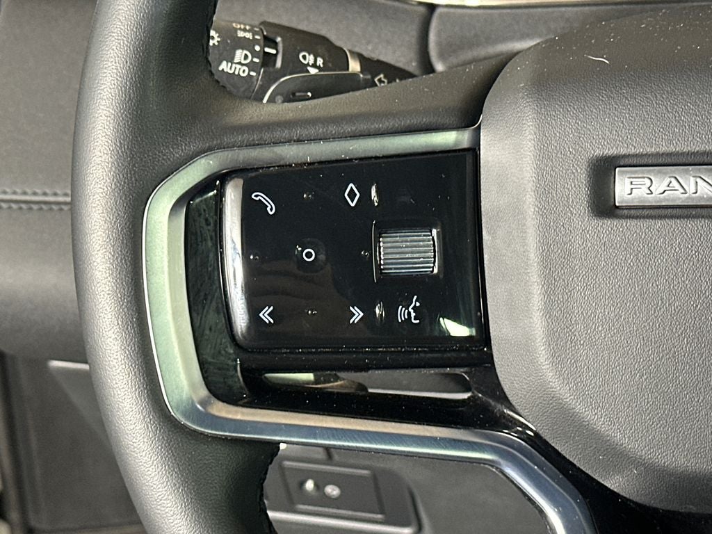 2023 Land Rover Range Rover Evoque R-Dynamic SE