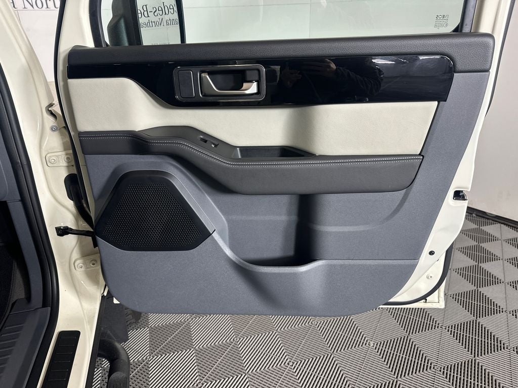 2025 INEOS Grenadier Fieldmaster Edition