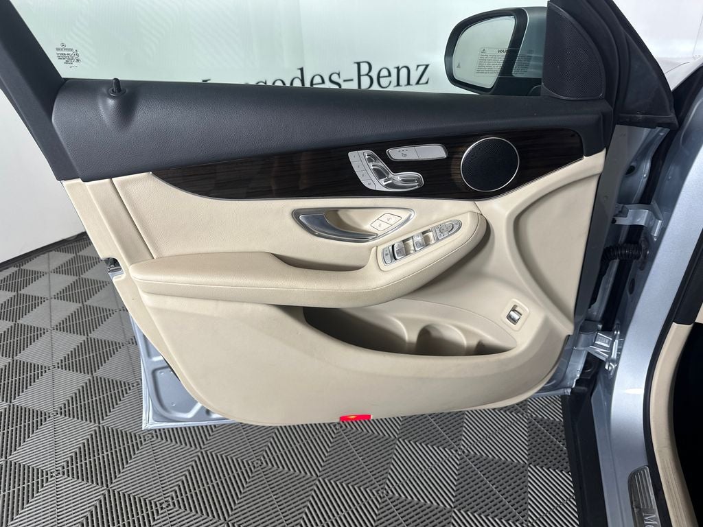 2021 Mercedes-Benz GLC GLC 300
